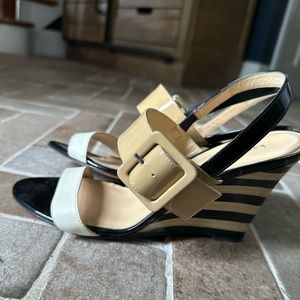 Kate Spade ♠️ Black Tan Size 7 Wedges